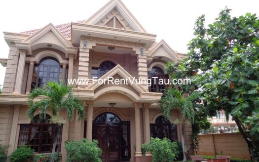 MAGNIFICENT VILLA FOR RENT IN VUNG TAU CITY B140