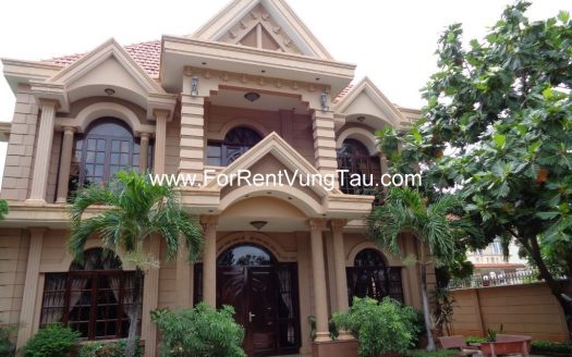 MAGNIFICENT VILLA FOR RENT IN VUNG TAU CITY B140