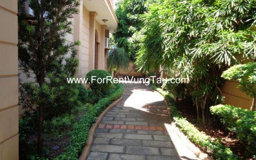 MAGNIFICENT VILLA FOR RENT IN VUNG TAU CITY B140