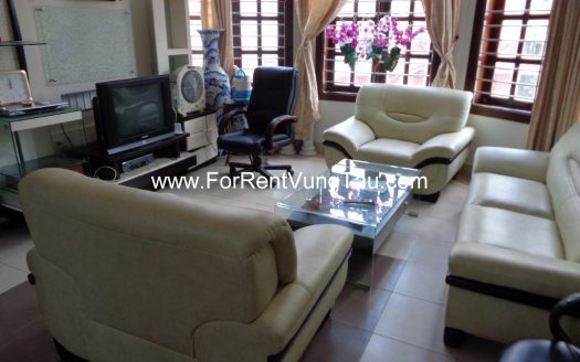 LUXURY SEA VILLA FOR LEASE VUNG TAU AT BACK BEACH B163