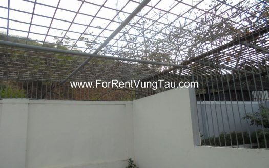 WHITE HOUSE FOR RENT AND SALE IN BACK BEACH AREA, VUNG TAU CITY B143