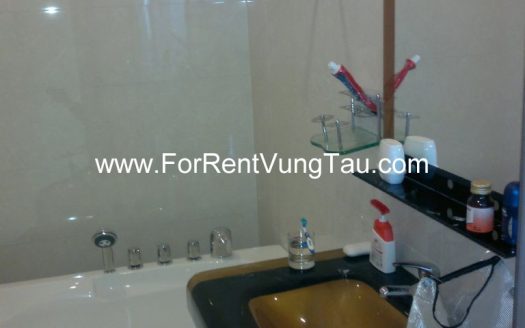 COZY AND MODERN APARTMENT FOR RENT IN FRONT BEACH B180