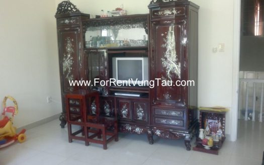 SEA AND HILL HOUSE FOR RENT IN PHAN CHU TRINH STREET, VUNG TAU CITY B136