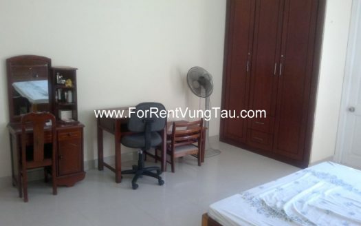 SEA AND HILL HOUSE FOR RENT IN PHAN CHU TRINH STREET, VUNG TAU CITY B136