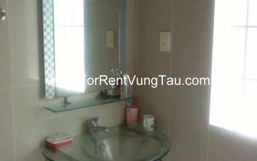 SEA AND HILL HOUSE FOR RENT IN PHAN CHU TRINH STREET, VUNG TAU CITY B136