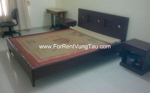 SEA AND HILL HOUSE FOR RENT IN PHAN CHU TRINH STREET, VUNG TAU CITY B136