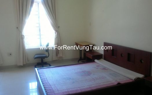 SEA AND HILL HOUSE FOR RENT IN PHAN CHU TRINH STREET, VUNG TAU CITY B136