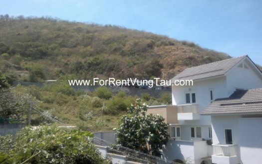 SEA AND HILL HOUSE FOR RENT IN PHAN CHU TRINH STREET, VUNG TAU CITY B136
