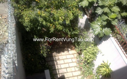 SEA AND HILL HOUSE FOR RENT IN PHAN CHU TRINH STREET, VUNG TAU CITY B136