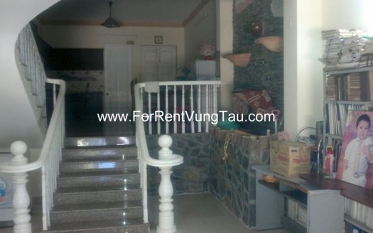 SEA AND HILL HOUSE FOR RENT IN PHAN CHU TRINH STREET, VUNG TAU CITY B136