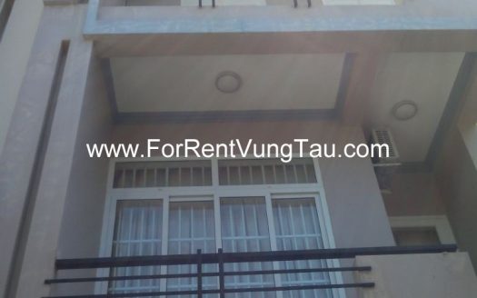 SEA AND HILL HOUSE FOR RENT IN PHAN CHU TRINH STREET, VUNG TAU CITY B136