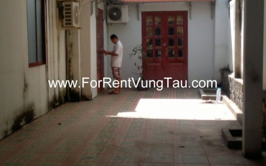 PREMISES / FULLY FURNITURE HOUSE RENTAL IN BACK BEACH B204