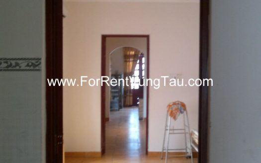 PREMISES / FULLY FURNITURE HOUSE RENTAL IN BACK BEACH B204