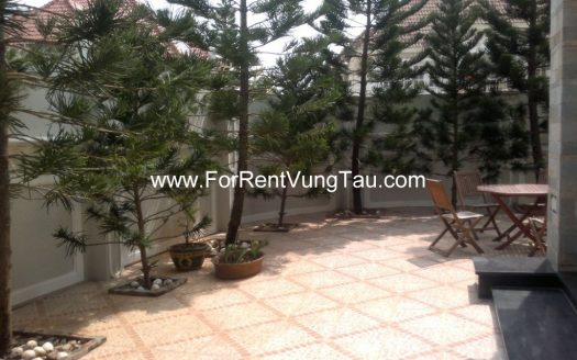 COMFORTABLE VILLA FOR RENT IN BACK BEACH VUNG TAU B177