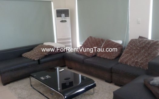 COMFORTABLE VILLA FOR RENT IN BACK BEACH VUNG TAU B177