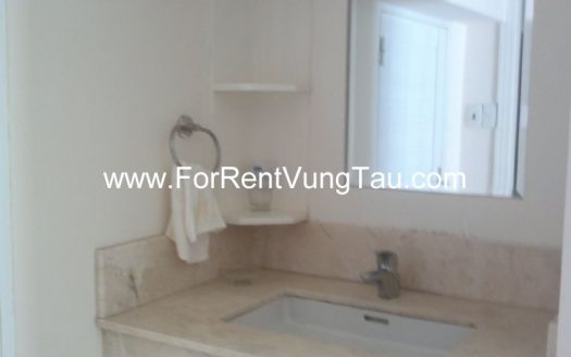 COMFORTABLE VILLA FOR RENT IN BACK BEACH VUNG TAU B177