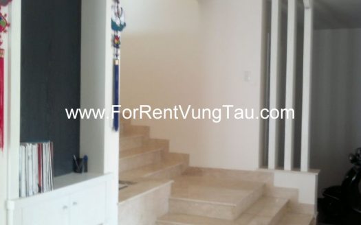 COMFORTABLE VILLA FOR RENT IN BACK BEACH VUNG TAU B177