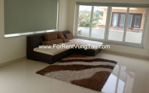 COMFORTABLE VILLA FOR RENT IN BACK BEACH VUNG TAU B177