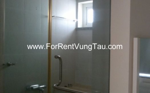 COMFORTABLE VILLA FOR RENT IN BACK BEACH VUNG TAU B177