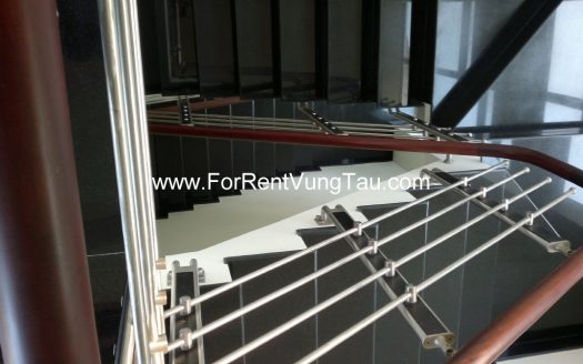 FRONT BEACH HILL VILLA FOR RENT IN VUNG TAU B66