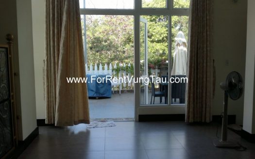 FRONT BEACH HILL VILLA FOR RENT IN VUNG TAU B66