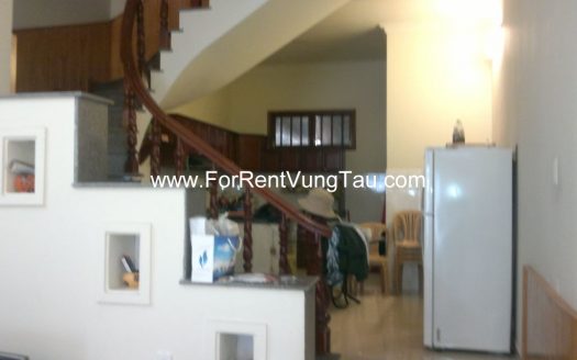 FRONT BEACH HOUSE FOR RENT IN VUNG TAU B95