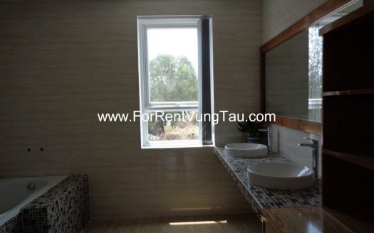 BRANDNEW VILLA FOR RENT IN BACK BEACH B58