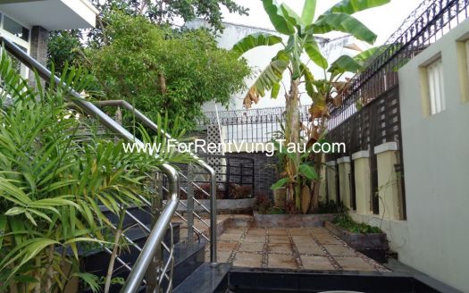 SUPER LUXURY VILLA FOR LEASE IN VUNG TAU B179