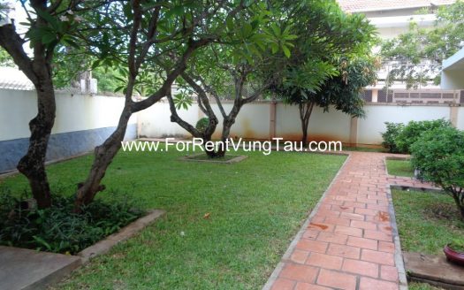 FRANCE VILLA HAS GARDEN FOR RENT IN VUNGTAU B50