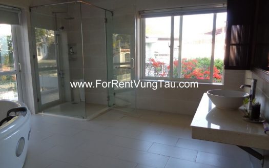 DOI SU SUPER VILLA FOR RENT IN VUNG TAU B185