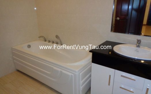APARTMENT FOR LEASE IN VUNG TAU WITH GEAT SEAVIEW B164