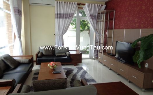 SUPER MODERN VILLA FOR RENT IN HEART OF FRONT BEACH VUNG TAU B151