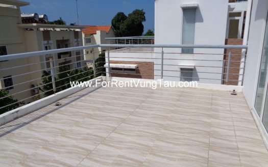 SUPER MODERN VILLA FOR RENT IN HEART OF FRONT BEACH VUNG TAU B151
