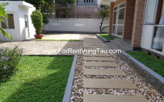 SUPER MODERN VILLA FOR RENT IN HEART OF FRONT BEACH VUNG TAU B151