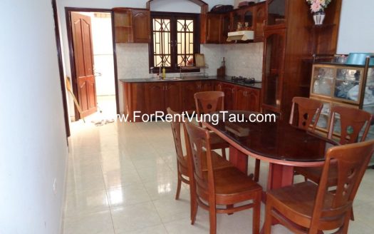 HOUSE FOR RENT CLOSE BACK BEACH VUNG TAU B197