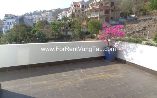 FRONT BEACH SUPER LUXURY VILLA RENTAL IN VUNG TAU B242