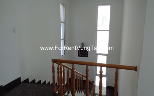 FRONT BEACH SUPER LUXURY VILLA RENTAL IN VUNG TAU B242