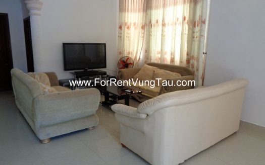 6 BEDROOMS VILLA FOR RENT IN VUNG TAU B171