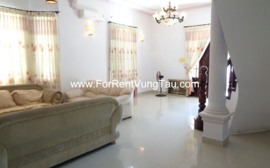 6 BEDROOMS VILLA FOR RENT IN VUNG TAU B171