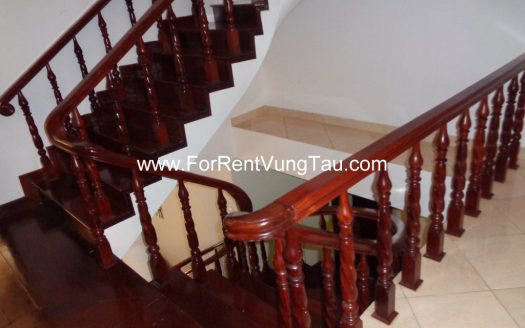 6 BEDROOMS VILLA FOR RENT IN VUNG TAU B171