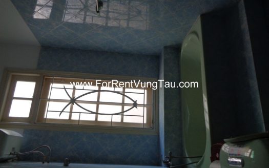 QUIETLY VILLA IN LAC LONG QUAN B128