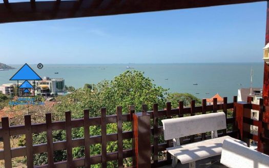 VILLA FOR LIVING/WORKING SPACE RENTAL DOI SU FRONT BEACH B549